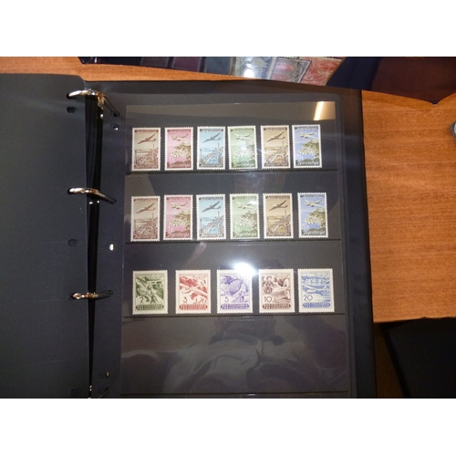 229 - Yugoslavia. Modern UM range in 1 ring binder, from 1930s to 1990s incl 1950 Model Glider set, 1951-2... 