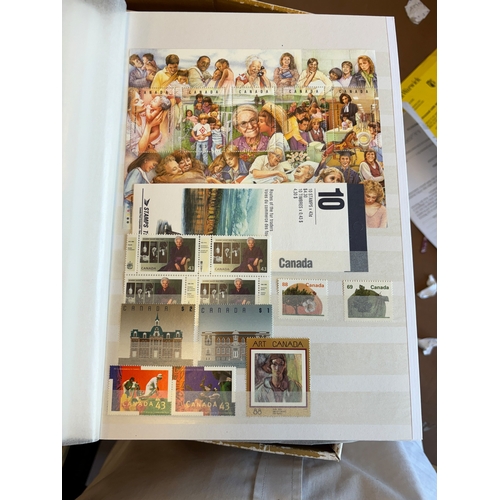 41 - Modern M/U coln in approx 20+ albums, binders of different sizes and loose, incl world issues, GB QE... 