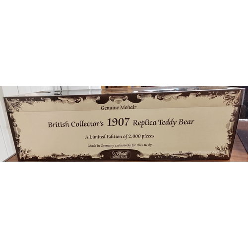 111 - Bears. Collection generally very good/ extremely good with Steiff bear British collectors 1907 repli... 