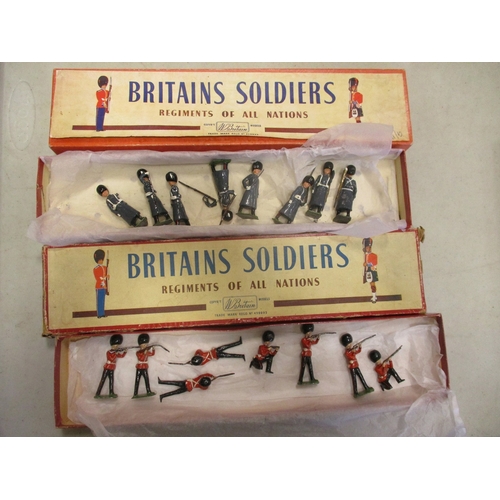 131 - Britains. Collection in Regiments of all Nations boxes with Royal Artillery Mountain Gun No 28, Line... 