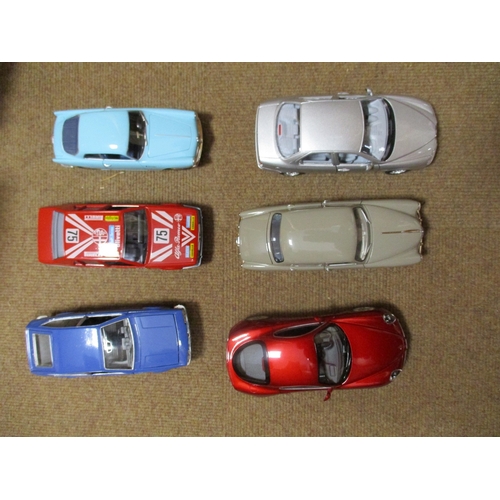 153 - Collection of 1/24 scale including ranges from Burago, Leo Models, Mebe toys, Mondo Motors etc gener... 