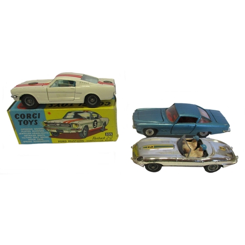 183 - Collection with range of earlier Corgi including Mustang No 325, Rover 2000 Monte-Carlo No 322 (in 2... 