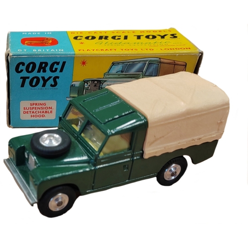 207 - Corgi. Range generally very good in mostly good boxes with 261 James Bond Aston Martin DB5, 437 Supe... 