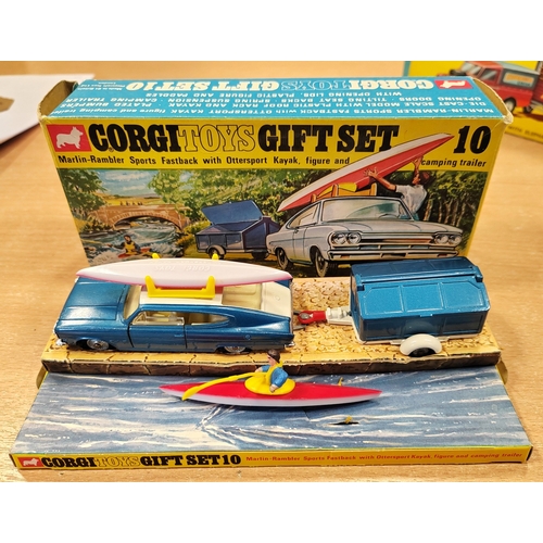 212 - Corgi. Gift set pair generally very good/excellent in good/good plus boxes with No.GS10 Marlin-Rambl... 