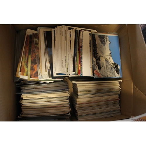 40 - Misc. coln. A vast accumulation of vintage and later cards some in loose sheets and plastic sleeves ... 