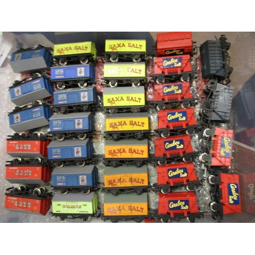 497 - Wrenn. Collection of unboxed OO gauge wagons, with duplication generally good plus to excellent. Qty... 