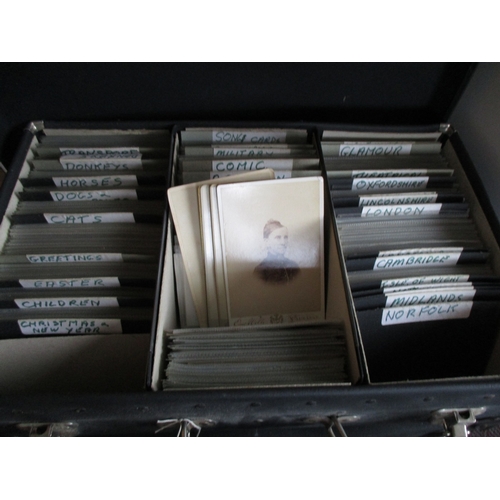 51 - Misc. coln. 2 dealer cases of sorted cards. Quantity of general loose cards and a quantity of mostly... 