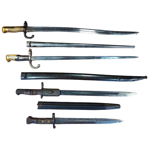 118 - Edged weapons range some with scabbards, includes 1874 Tulle Chassepot sword bayonet with metal scab... 