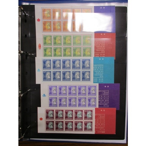 166 - Hong Kong. QEII UM modern collection incl commems, defins, booklets, M/S, prestige books etc. (½B)