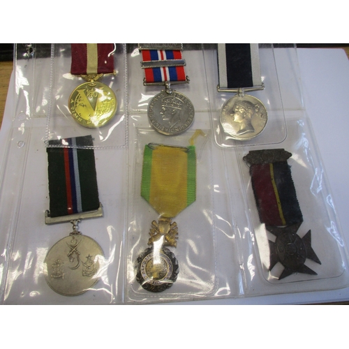 1 - Mixed range with:
1. WW1 BWM to 77353 Pte W. Truman Notts & Derby R. 
2. KGVI Efficiency Medal (Terr... 