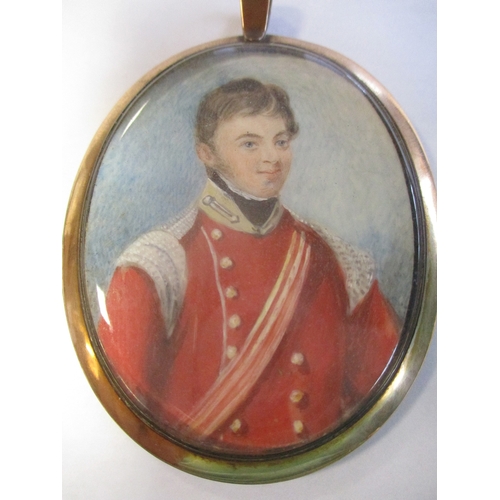 166 - 2 Officer's oval portrait miniatures, 18th/19th century uniforms, measure 72mm x 60mm and 69mm x 55m... 