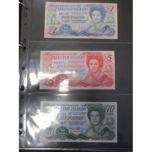 276 - Collection of mostly Africa and Oceania banknotes in 3 albums, largely mid to late 20th century, gen... 