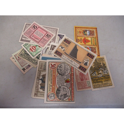 295 - Banknotes world accumulation including Rhodesia & Nyasaland 1952 10/-, GB £1 Peppiatt 04L, Rhodesia,... 