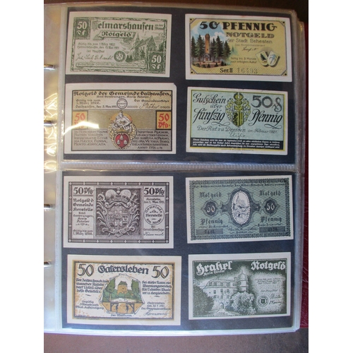 326 - Germany. Notgeld collection in 3 albums with Bielefeld 50pf (2), silk 25m (2), etc (approx 720) plus... 