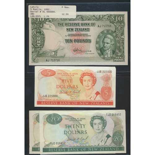 365 - New Zealand. Range with 1940 with security thread 10/-, £1 uncirculated, £5 and £10 extremely fine, ... 