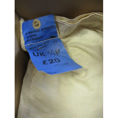 460 - Heavy accumulation in bags with good range of shillings, florins, 10p, pennies etc in mixed conditio... 