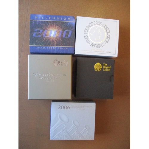 739 - Collection of Royal Mint £5 boxed silver proofs FDC 1996 - 2017 all different. Qty 38 coins (B)