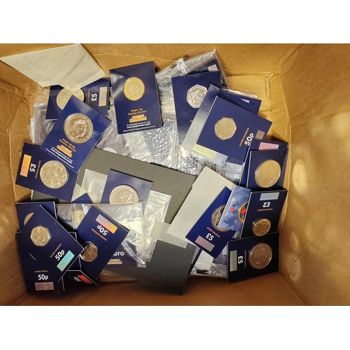 742 - Collection with boxed uncirculated 2020 2oz silver Queens Beast Lion and Unicorn (2), boxed silver p... 