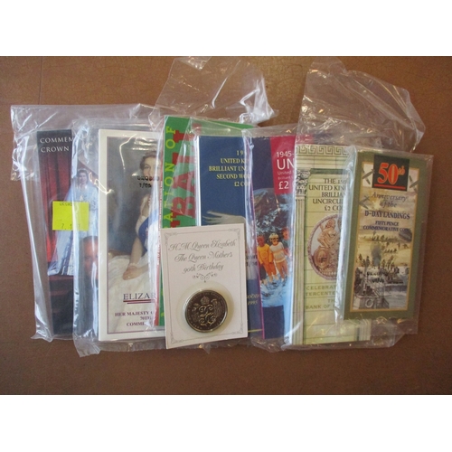 758 - Modern collection with Royal Mint uncirculated year packs 1997 to 2008, 2010, 2013, plus 2011 and 20... 