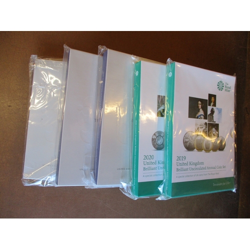 766 - Royal Mint uncirculated year sets 2014-2023. Qty 10 sets (B)