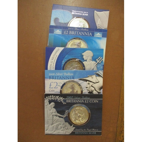 768 - Britannia silver £2's uncirculated in Royal Mint cards and folders with 2003-2007, 2009-2012 and 201... 