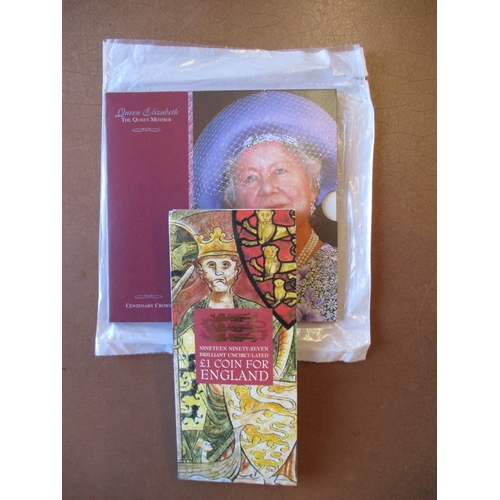 800 - 2009 Royal Mint uncirculated year set, includes 50p Kew Gardens. (R)