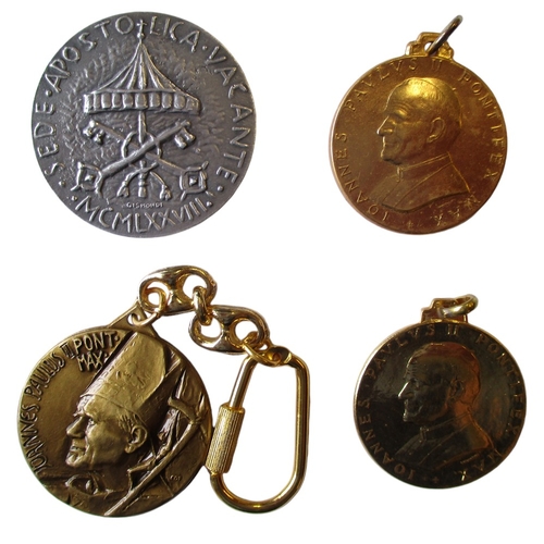 817 - Papal medals. Modern collection with boxed AE (13), silver (3), unboxed silver (9), etc. Qty 29 item... 