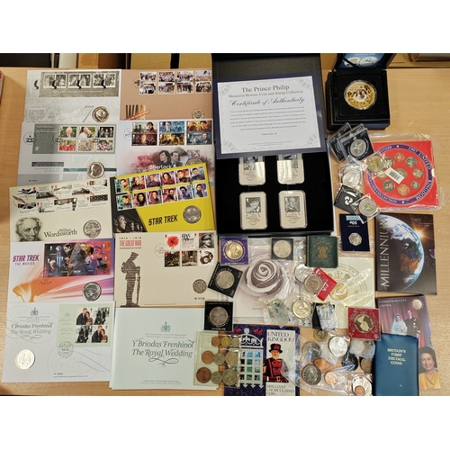 832 - Collection of coins covers from Westminster with silver 1oz, various crown size, 50p etc. plus simil... 