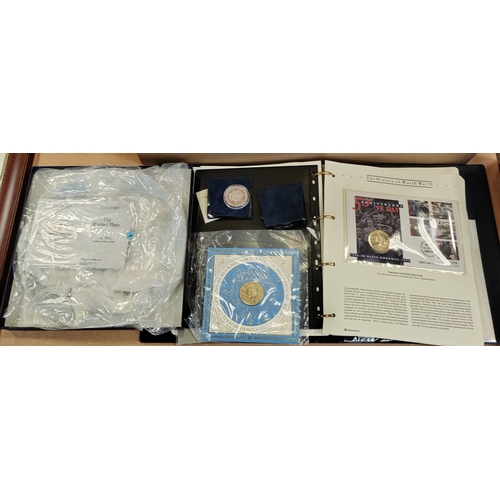 849 - Collection of silver/proofs and CuNi commemoratives, includes Canada silver maple, USA walking liber... 