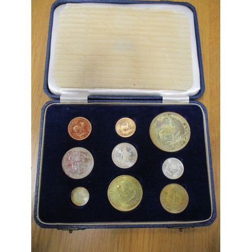 718 - Investment Gold Lot – documents required. South Africa. 1962 proof cased set of 9 with gold 2r, 1r, ... 