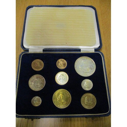 718 - Investment Gold Lot – documents required. South Africa. 1962 proof cased set of 9 with gold 2r, 1r, ... 