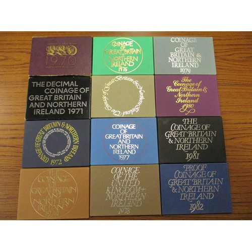 763 - Collection of uncirculated year packs with 1970-72, 1974-82, Royal Mint uncirculated folders with 19... 
