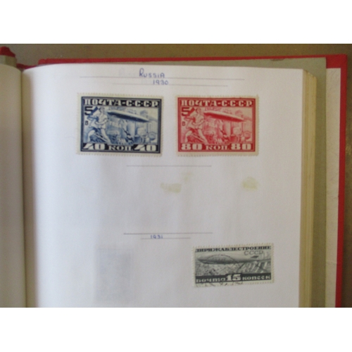 159 - Russia. Early to modern M/U coln in 7+ albums, some issues stuck down. 1930 Zeppelin set M (perf 12½... 