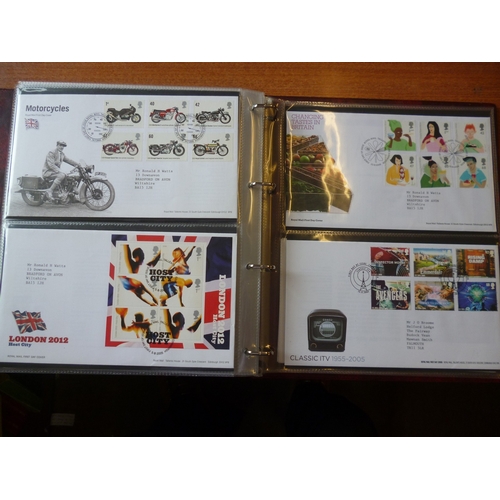 317 - 1970 to 2005 FDCs coln in 12 albums, incl replica 'gold' foil insert FDCs from 1980-83. (2B)