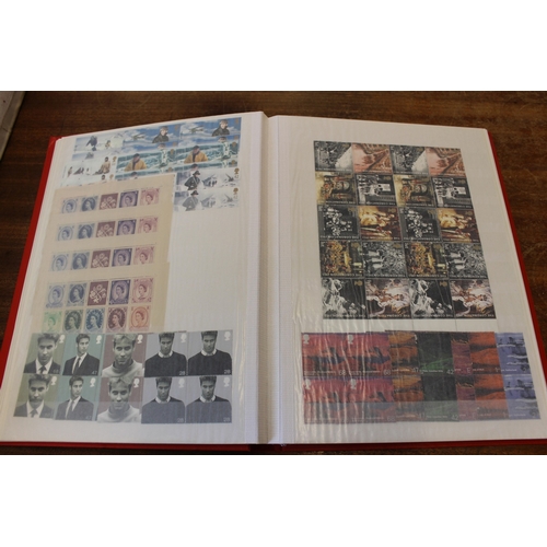 271 - 2002-05 UM range in a stockbook incl pairs/blocks, and few M/S with light dupl. Valid face value £11... 