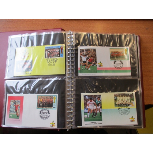 86 - Football. World Cup commemorative colns in binders, incl Italia 90-themed coln in Lindner binder (pr... 