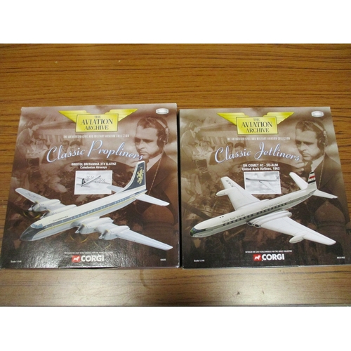 310 - Corgi Aviation Archive. Collection of 1/44 scale including B-17 Fortress No AA31101, Boeing Boac No ... 