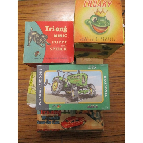 162 - Triang Minic. Collection with boxed Wizard Stop-On Car No 2 and Puppy and Spider plus unboxed animal... 