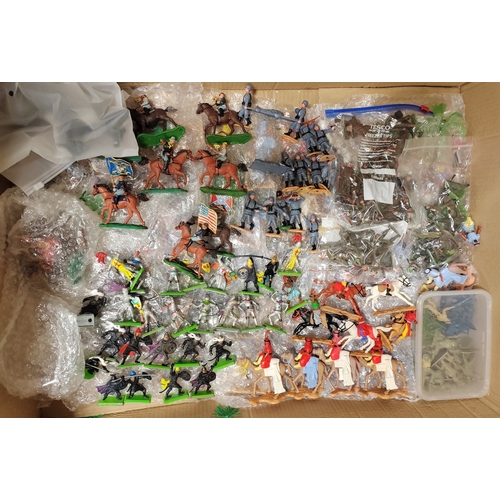 164 - Collection of unboxed infantry and cavalry model soldiers with Britains, Del Prado, Timpo etc, gener... 