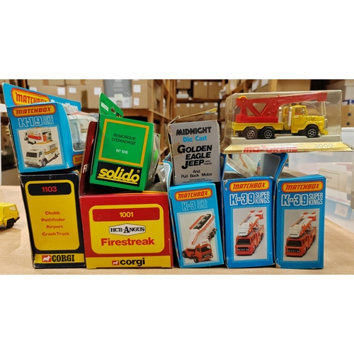 228 - Collection generally very good in mostly good to very good boxes (damaged plastic to some) with Corg... 