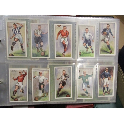 26 - Collection in multiple albums, sleeves and loose including ranges from Gallaher, Players, Wills etc,... 