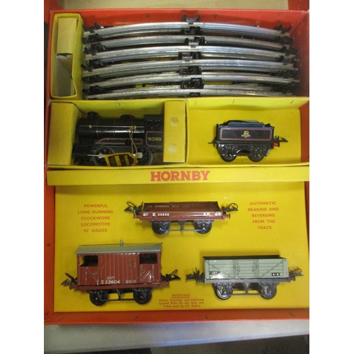 467 - Hornby. Range of O gauge sets, generally excellent in near very good to very good plus boxes, with G... 