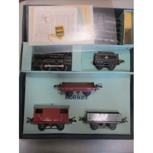 468 - Hornby. Range of O gauge sets, generally excellent in near very good to very good plus boxes, with G... 