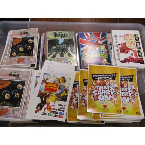 54 - Collection with trade cards including James Bond, Lord of The Rings, Playboy, The Simpsons, The Walk... 