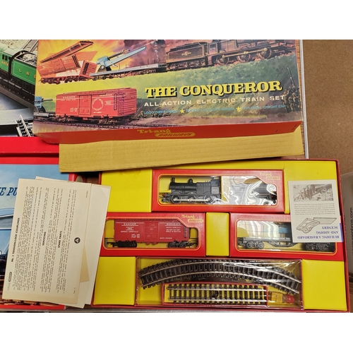 552 - Collection of locomotives, tenders, coaches, wagons and sets generally very good to near mint in mos... 