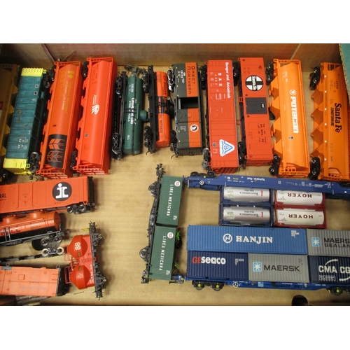 558 - Collection of OO gauge unboxed wagons including ranges from Bachmann, Dapol, Hornby, Liliput, Rivaro... 