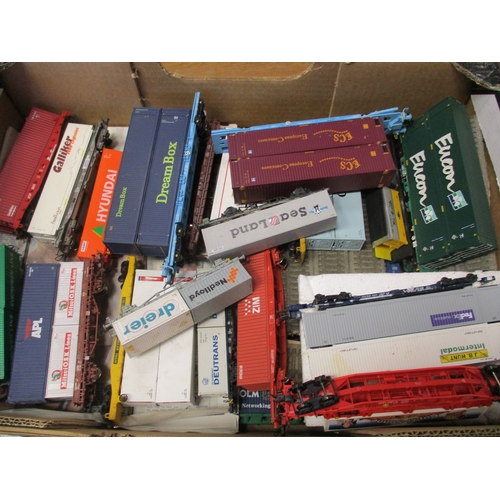 558 - Collection of OO gauge unboxed wagons including ranges from Bachmann, Dapol, Hornby, Liliput, Rivaro... 