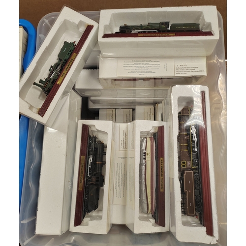 609 - Collection generally very good/near mint with unboxed locomotives, coaches and wagons from Hornby, p... 