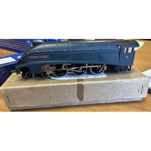 684 - Hornby Dublo. OO gauge collection of locomotives, generally excellent in very good boxes, including ... 