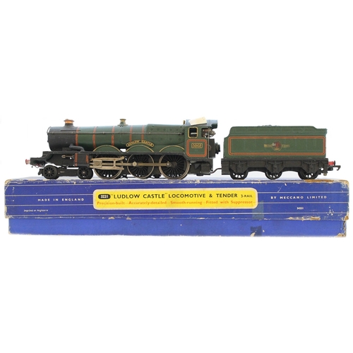 702 - Hornby Dublo. 3221 BR  5002 “Ludlow Castle” locomotive, 4-6-0 with tender, generally excellent in go... 